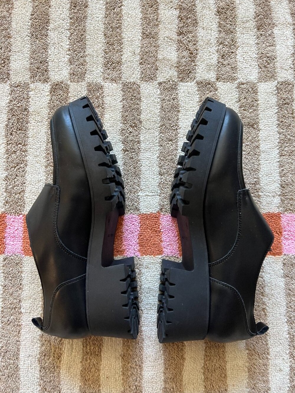 NWOT Black Marc Fisher Platform Loafers, size 8 - Picture 3 of 7